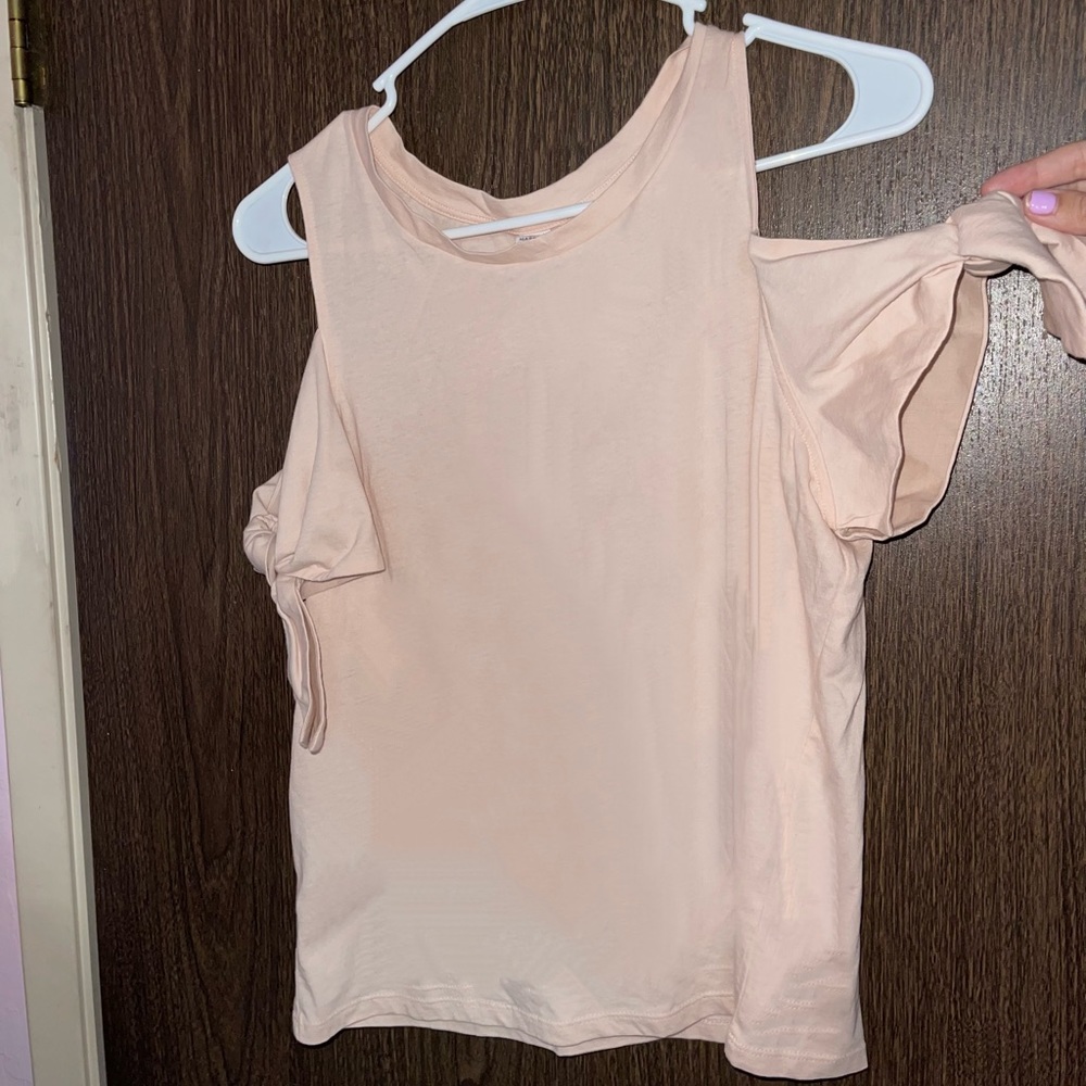 Melrose and Market Medium blush colored shirt